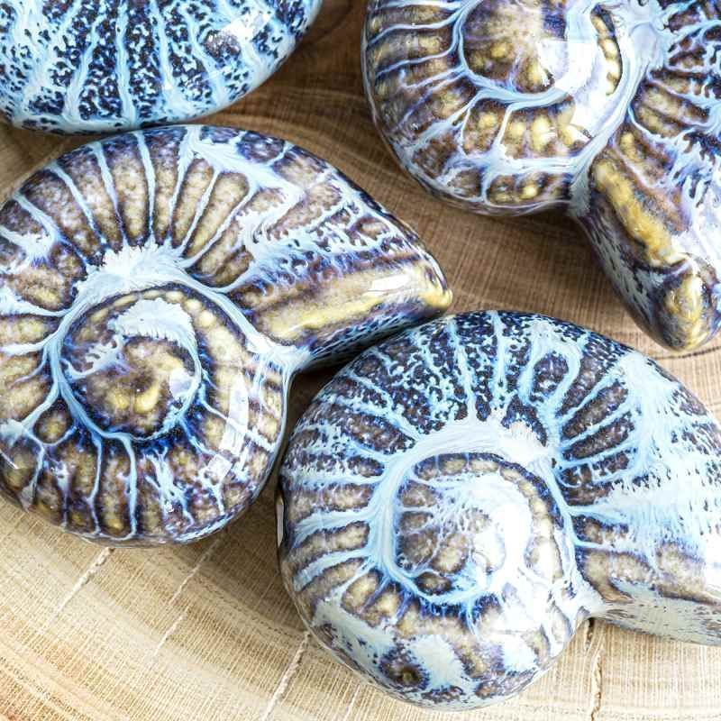 бусина, керамика "наутилус", цвет голубой/коричневый, 39x30x16.5 мм