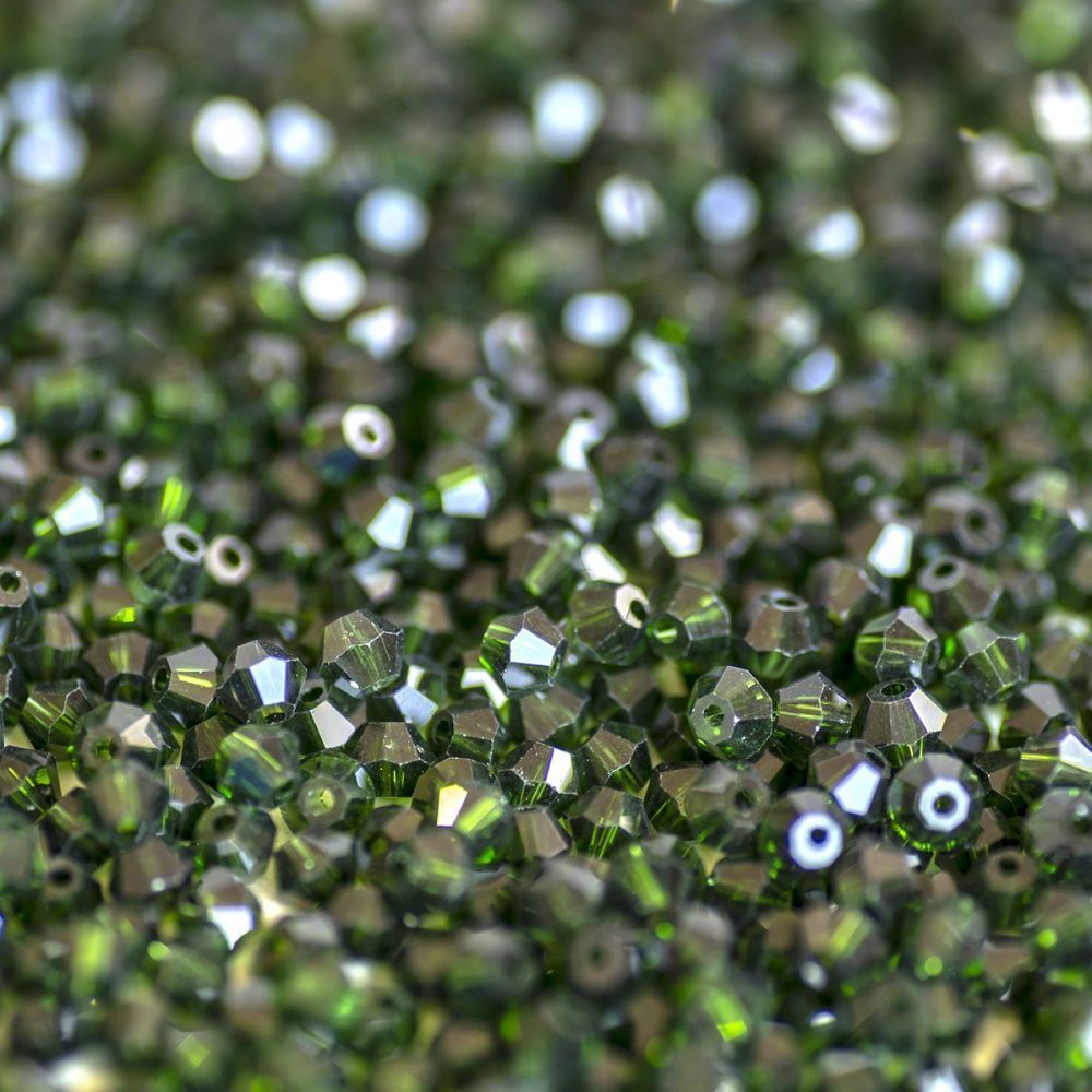 бусина, стекло биконус, цвет зеленый мох, 4.5 мм (уп.30+/-5 шт)