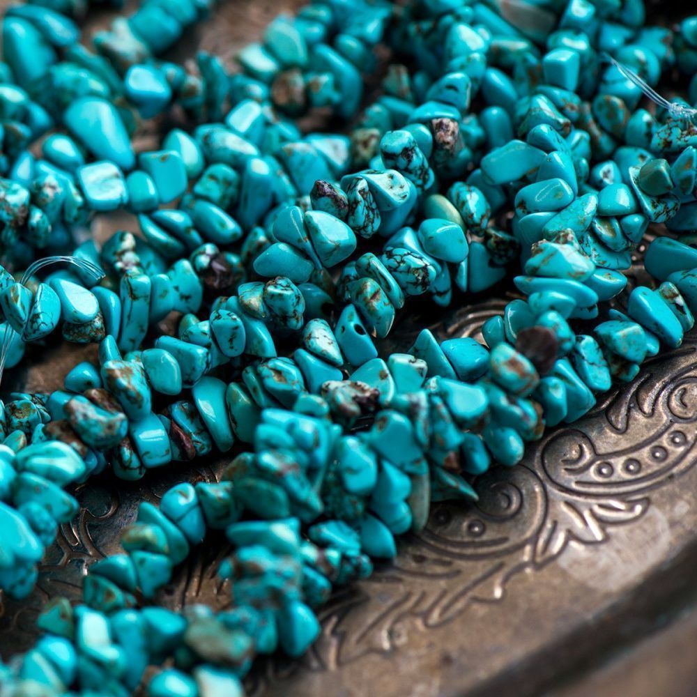 бусина бирюза синтетическая, осколки, цвет бирюзовый, 5-12x4-8 мм (уп. 10 г)