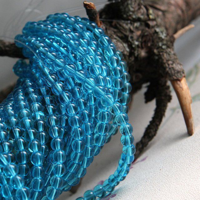 бусина, стекло 4, цвет ярко-голубой, 4 мм (уп 50+/-5 шт)