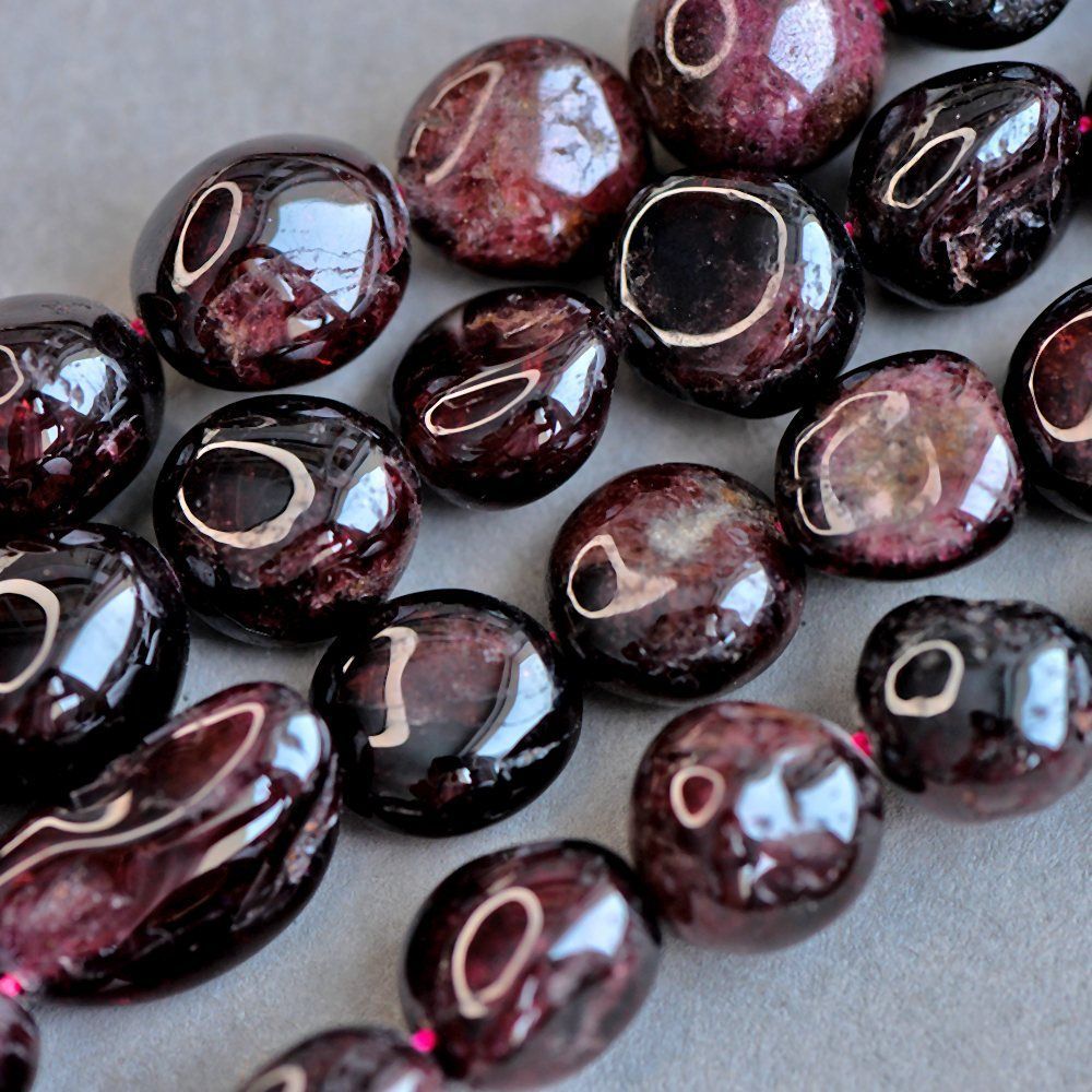 бусина гранат, овальный, цвет гранатовый, 9-14x9-10x6-9 мм, (уп.10 г)