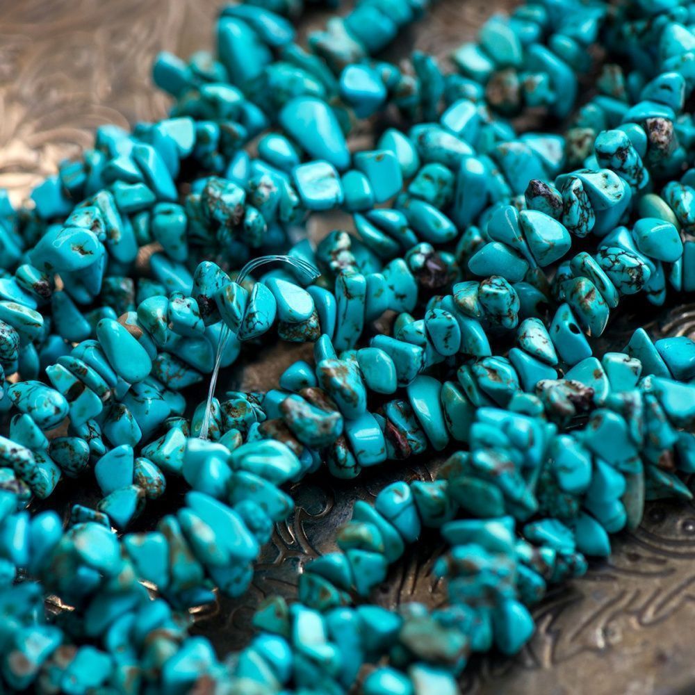 бусина бирюза синтетическая, осколки, цвет бирюзовый, 5-12x4-8 мм (уп. 10 г)