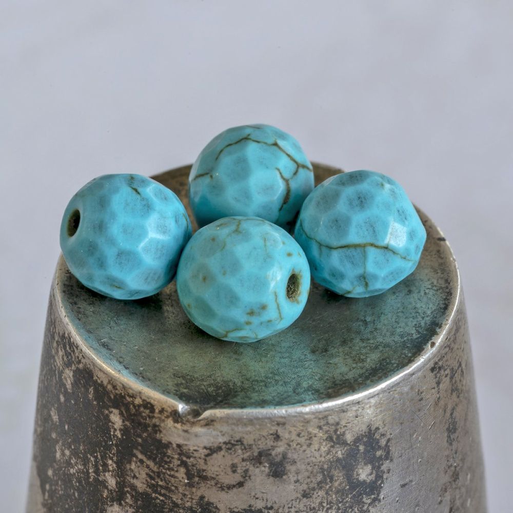 бусина бирюза синтетическая 8, граненая, цвет голубой, 8 мм (стренд 12 шт.)