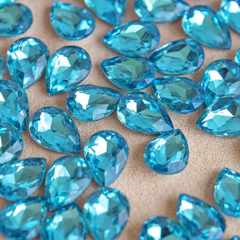 кабошон стекло кристалл, каплевидный, цвет aquamarine, 14х10 мм