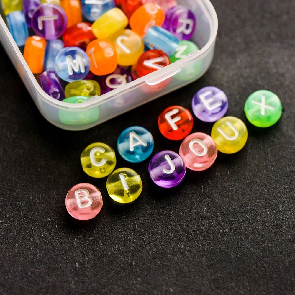 набор бусин плоских 52 шт. с буквами, английский алфавит, микс/белый