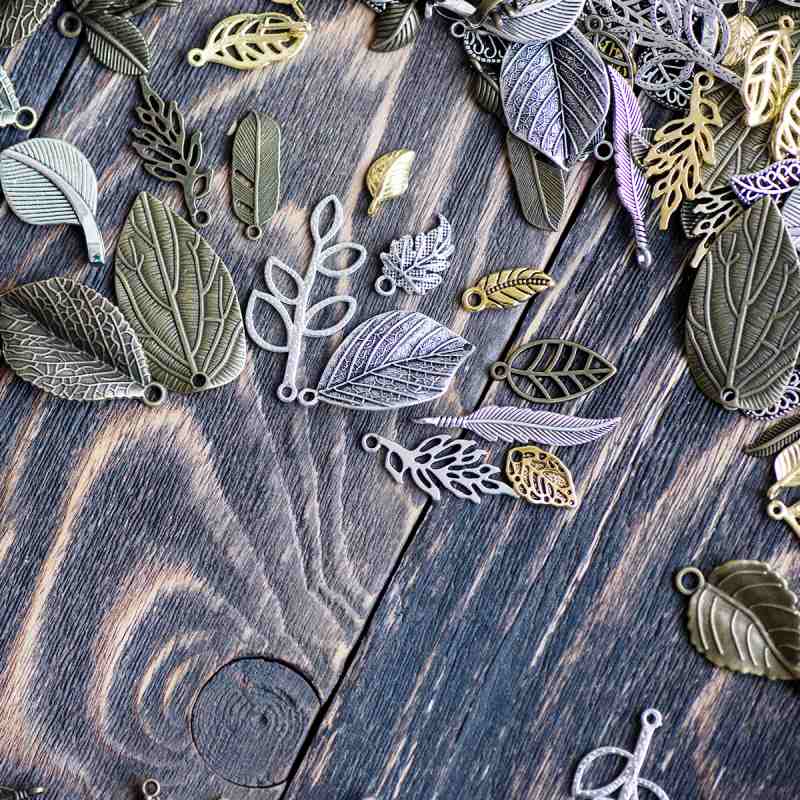 микс металлический из подвесок "листики", цветовой и размерный микс (уп 20 г)