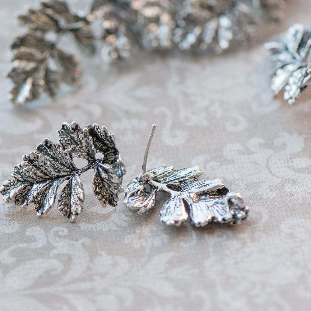 пуссеты "папоротник", цвет античное серебро, 25х19х1 мм
