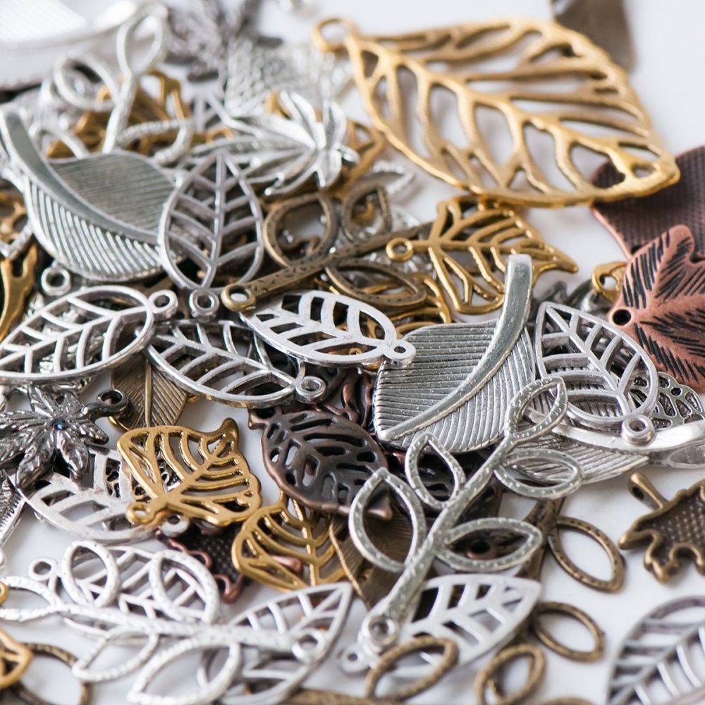 микс металлический из подвесок "листики", цветовой и размерный микс (уп 20 г)