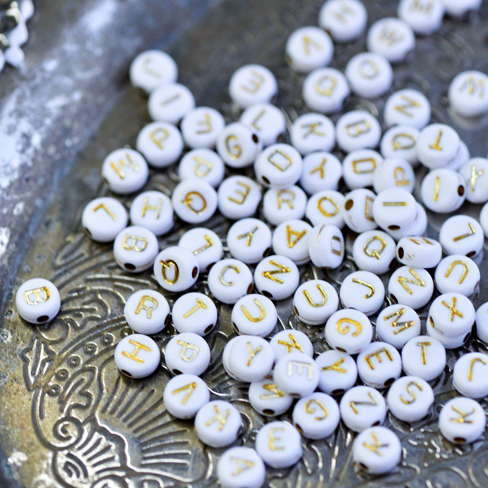 набор бусин плоских 52 шт. с буквами, английский алфавит, белый/золото