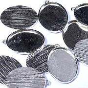 Сеттинг овальный "Торн", цвет античное серебро, 48x34x3 мм