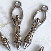 Подвеска металлическая "Тика", цвет черный, 17х5х2 мм