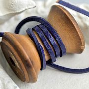 Шнур кожаный, плоский, цвет фиолетово-синий, 3х2 мм