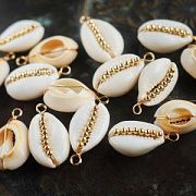 Подвеска из ракушки "Каури+", сборная, цвет белый/золото, 25.5x13.5x8 мм