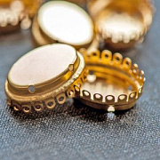 Цапы для стразов овальные, закрытые, цвет золото, 18.6x14x6 мм