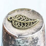 Подвеска металлическая "Листик кудрявый", цвет античная бронза, 18x10.5x1.5 мм