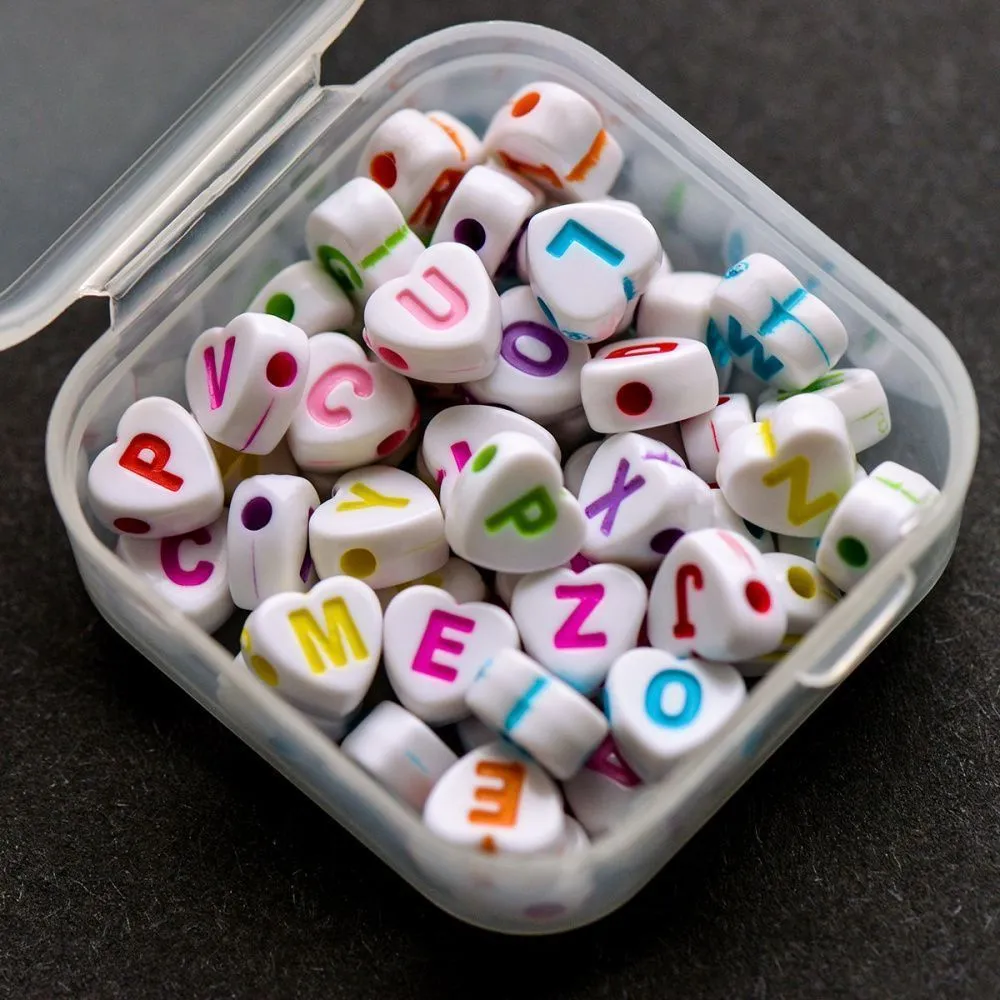 набор бусин-сердечек 52 шт. с буквами, английский алфавит, белый/микс
