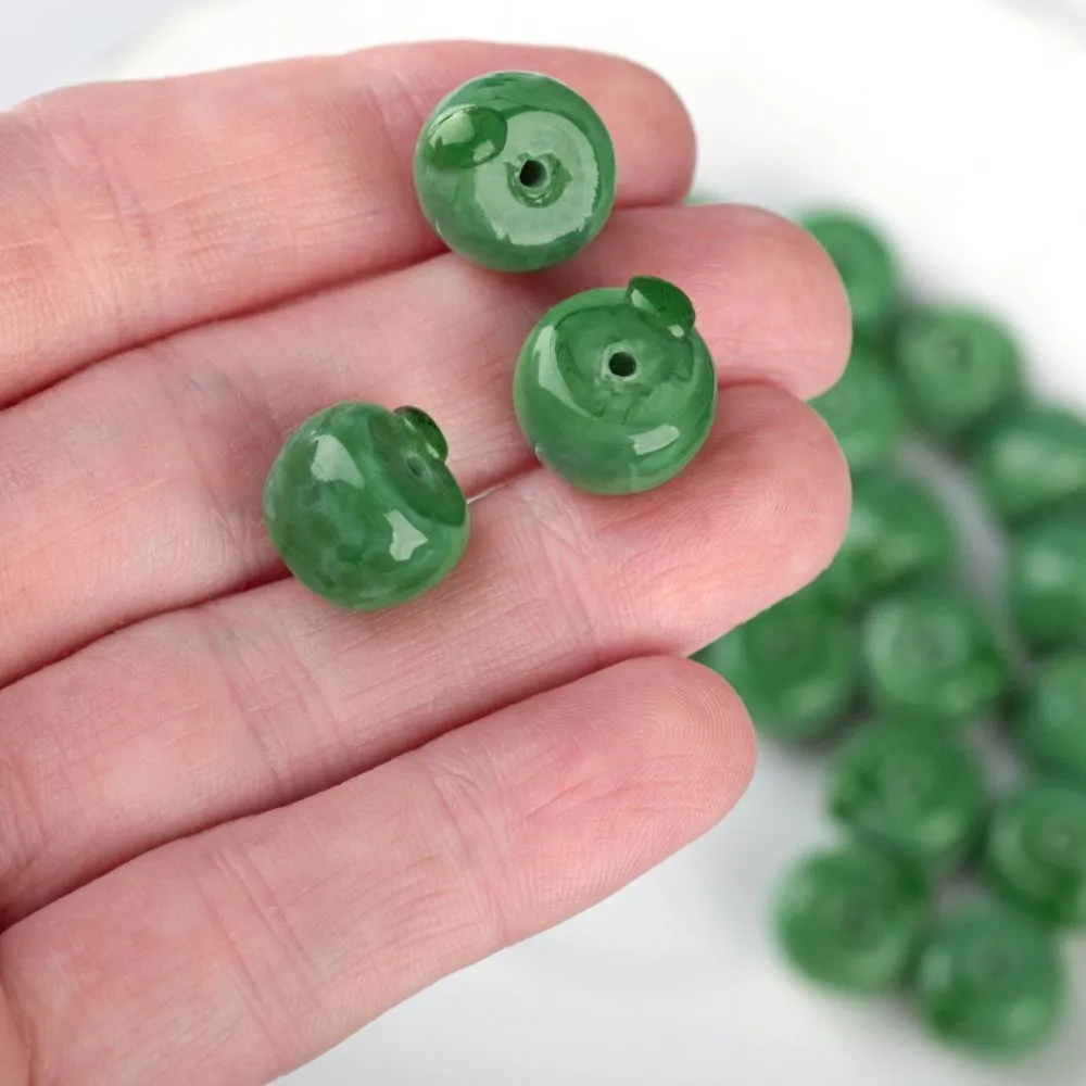 бусина, лэмпворк "яблоко", стекло, цвет зелёный, 12-13.5x11-11.5 мм