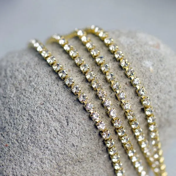 цепочка "стар", со стразами cristal, цвет золото, 2.5 мм, стразовая лента