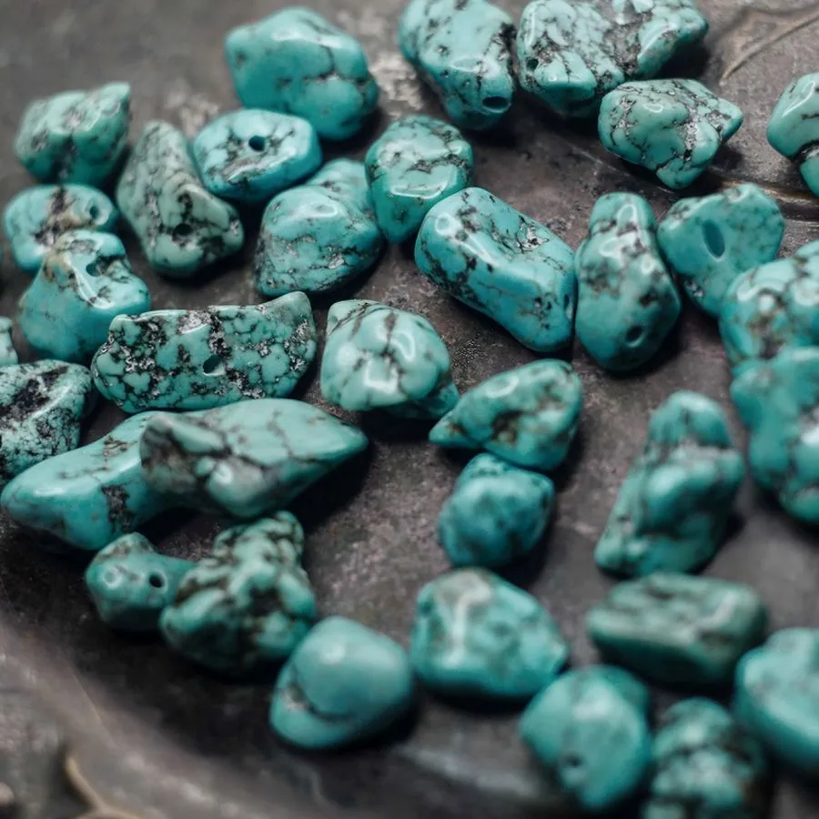 бусина бирюза, осколки, цвет светло-бирюзовый, 9-19x7-12x5-11 мм (уп 10 г)