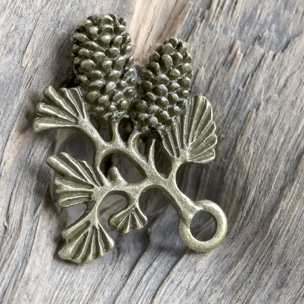 подвеска металлическая "веточка с шишками", цвет античная бронза, 33х31х5 мм 