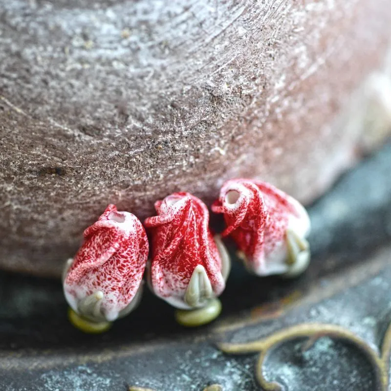 бусина, мурано "розовый бутон", бело-красный, 15-16х10-11 мм