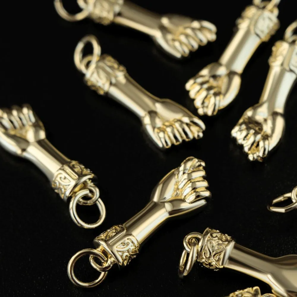 подвеска металл "рука", цвет желтое золото, 20x6.5x5 мм