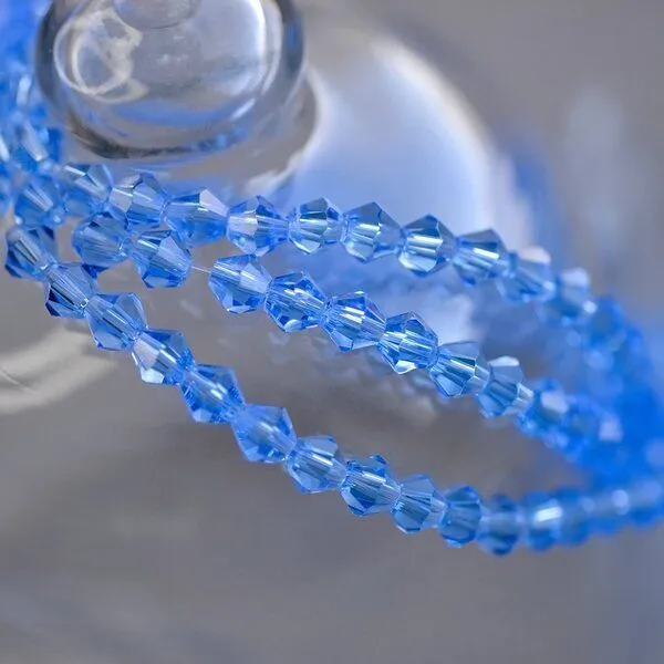 бусина, стекло биконус 6, цвет голубой, 6 мм